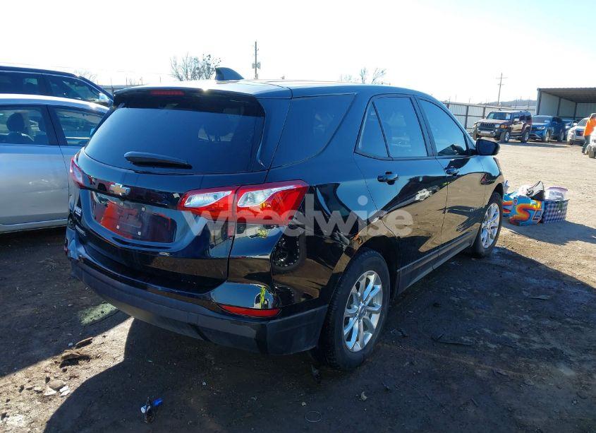 Photo 4 of 2020 Chevrolet Equinox FWD LS (VIN 2GNAXHEV2L6274676)