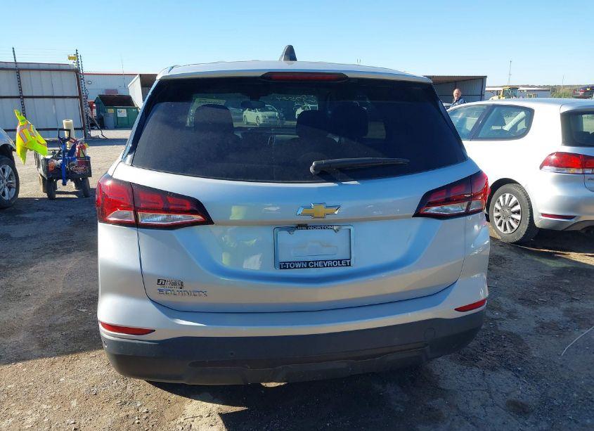 Photo 17 of 2022 Chevrolet Equinox FWD LS (VIN 2GNAXHEV2N6101937)