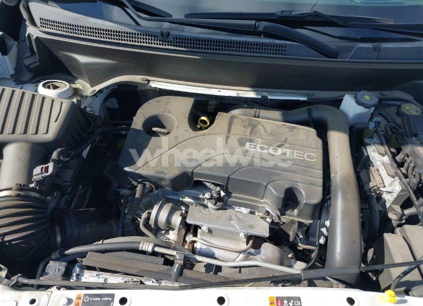 Photo 10 of 2022 Chevrolet Equinox FWD LS (VIN 2GNAXHEV2N6120200)