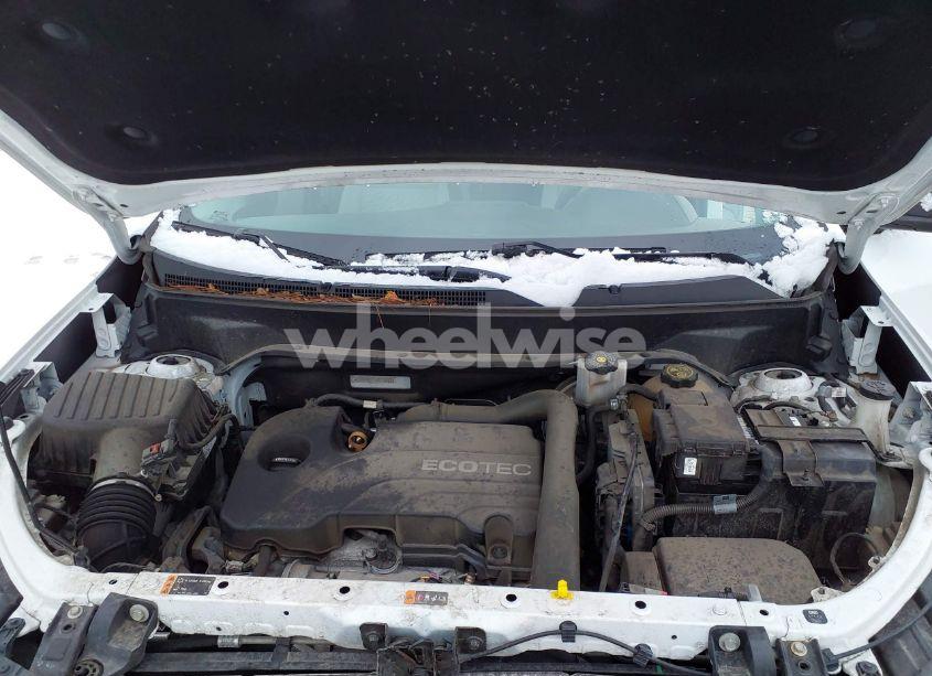 Photo 10 of 2018 Chevrolet Equinox LS (VIN 2GNAXHEV3J6116781)