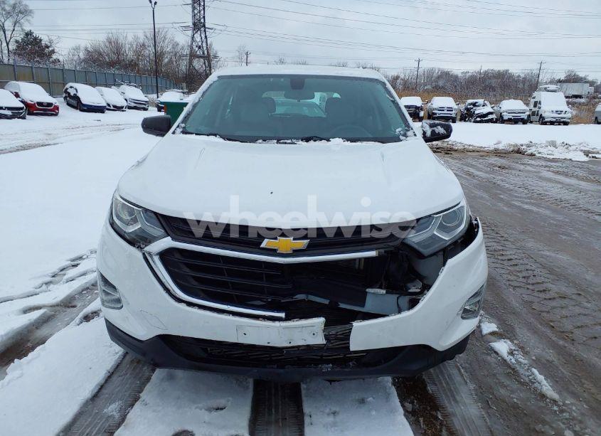 Photo 12 of 2018 Chevrolet Equinox LS (VIN 2GNAXHEV3J6116781)