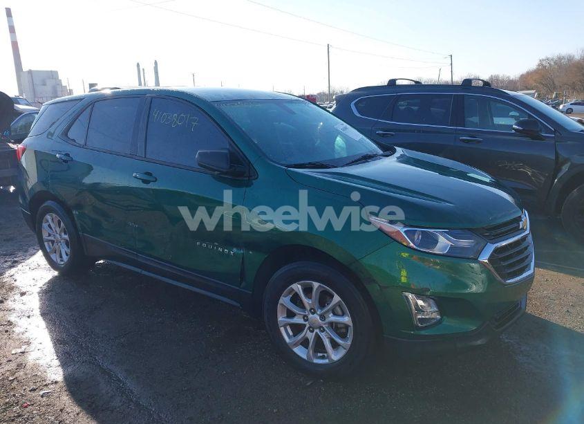 2018 Chevrolet Equinox LS (VIN 2GNAXHEV3J6160490) main photo