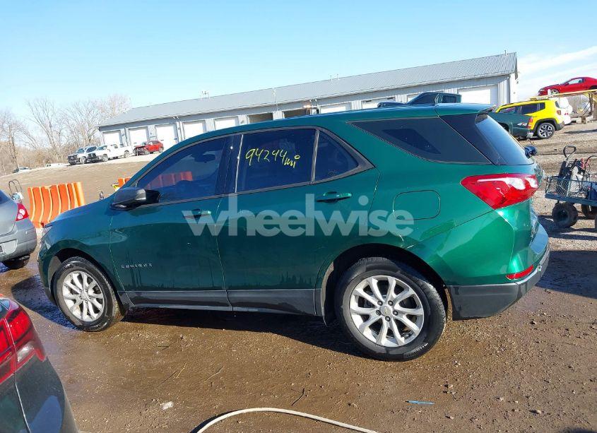 Photo 14 of 2018 Chevrolet Equinox LS (VIN 2GNAXHEV3J6160490)