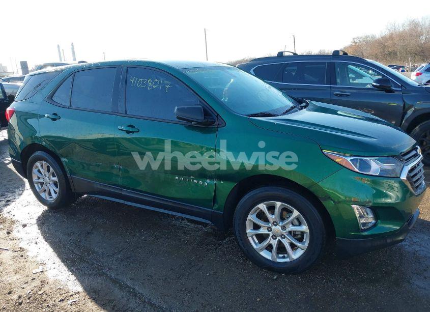 Photo 17 of 2018 Chevrolet Equinox LS (VIN 2GNAXHEV3J6160490)