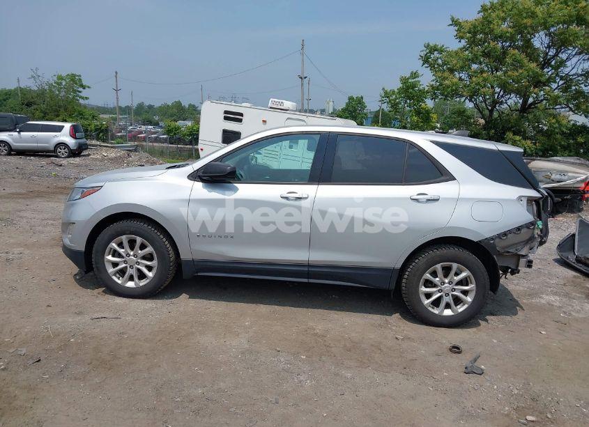 Photo 15 of 2018 Chevrolet Equinox LS (VIN 2GNAXHEV3J6228769)