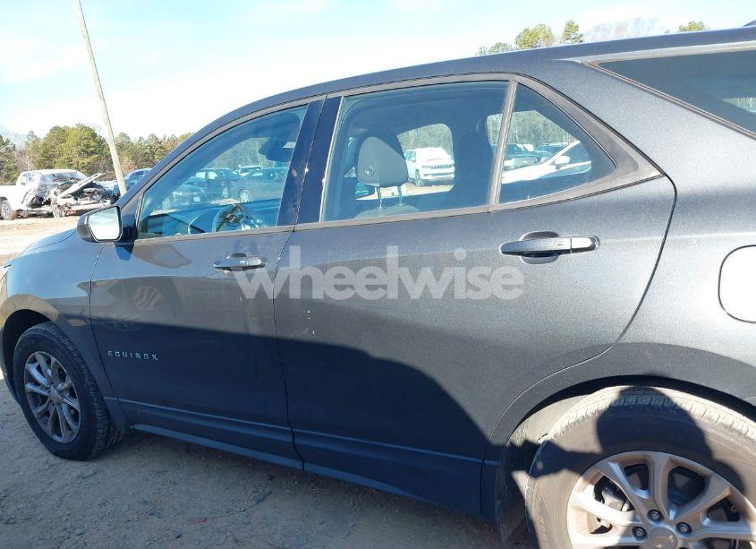 Photo 14 of 2018 Chevrolet Equinox LS (VIN 2GNAXHEV3J6288924)