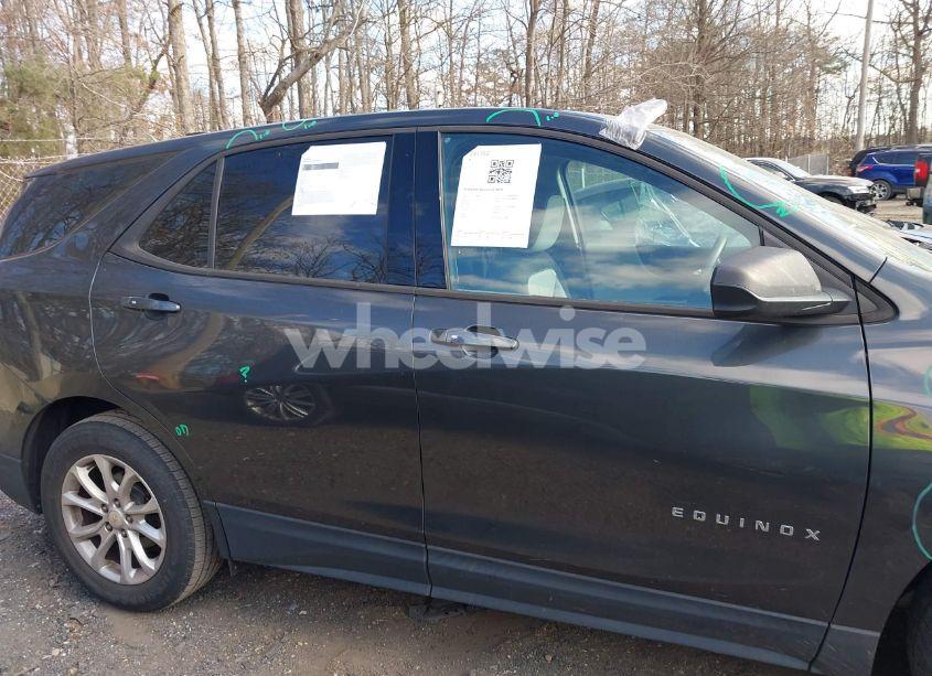 Photo 13 of 2019 Chevrolet Equinox LS (VIN 2GNAXHEV3K6148342)