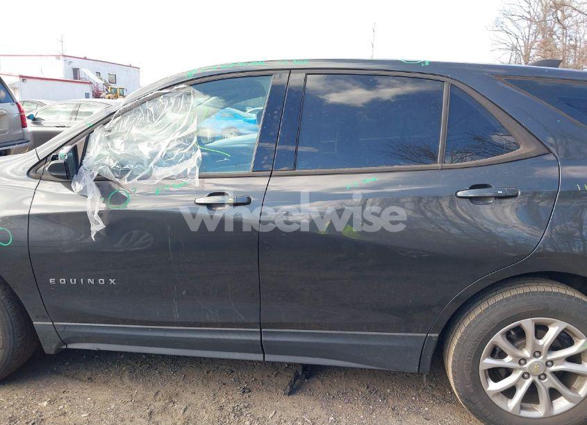 Photo 14 of 2019 Chevrolet Equinox LS (VIN 2GNAXHEV3K6148342)