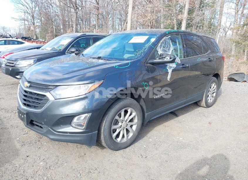 Photo 2 of 2019 Chevrolet Equinox LS (VIN 2GNAXHEV3K6148342)