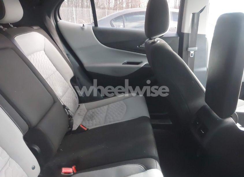 Photo 8 of 2019 Chevrolet Equinox LS (VIN 2GNAXHEV3K6148342)