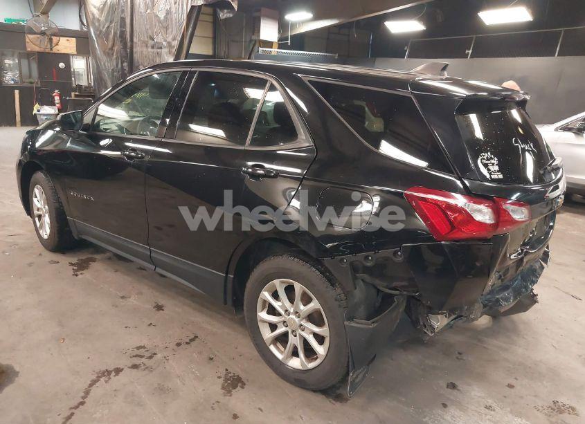 Photo 3 of 2019 Chevrolet Equinox LS (VIN 2GNAXHEV3K6252166)