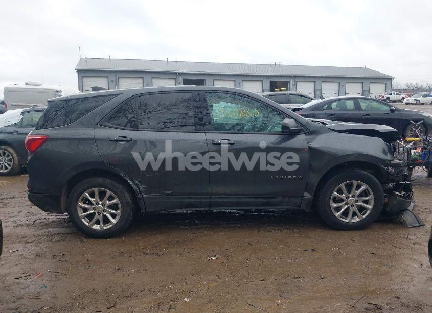 Photo 14 of 2019 Chevrolet Equinox LS (VIN 2GNAXHEV3K6280663)