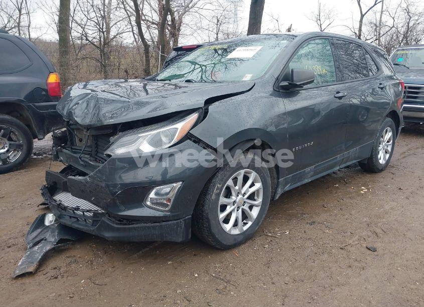 Photo 6 of 2019 Chevrolet Equinox LS (VIN 2GNAXHEV3K6280663)