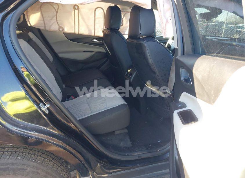 Photo 8 of 2020 Chevrolet Equinox FWD LS (VIN 2GNAXHEV3L6105976)