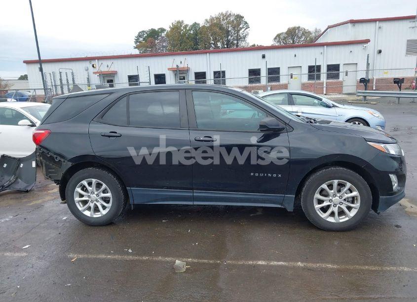Photo 14 of 2020 Chevrolet Equinox FWD LS (VIN 2GNAXHEV3L6152862)