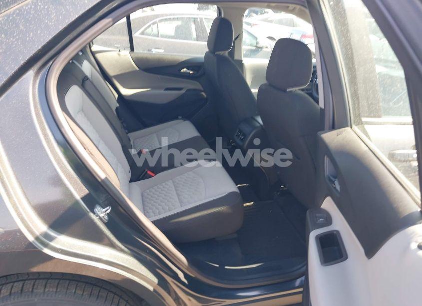 Photo 8 of 2020 Chevrolet Equinox FWD LS (VIN 2GNAXHEV3L6179429)