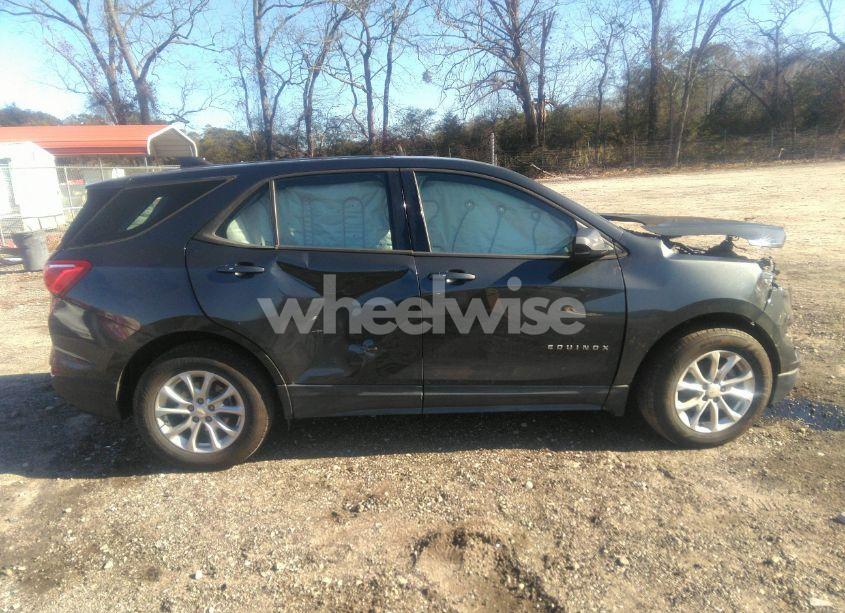 Photo 14 of 2018 Chevrolet Equinox LS (VIN 2GNAXHEV4J6119155)