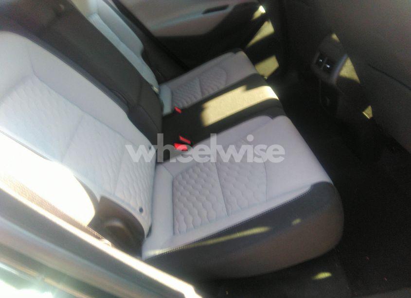 Photo 8 of 2018 Chevrolet Equinox LS (VIN 2GNAXHEV4J6119155)