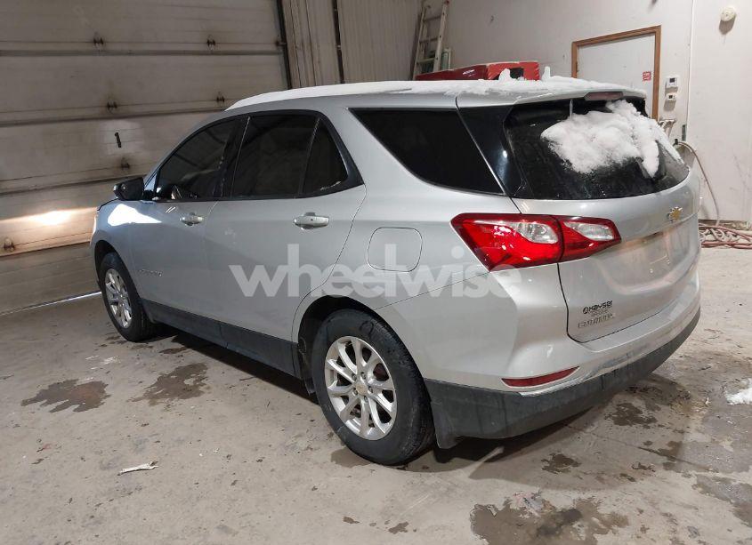 Photo 3 of 2018 Chevrolet Equinox LS (VIN 2GNAXHEV4J6215819)