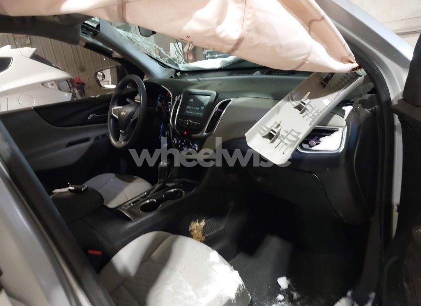 Photo 5 of 2018 Chevrolet Equinox LS (VIN 2GNAXHEV4J6215819)