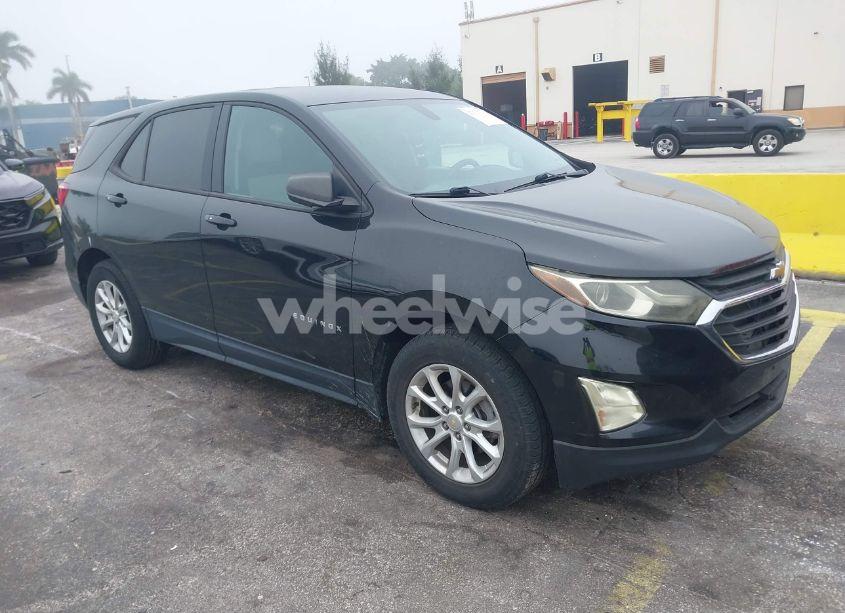 2019 Chevrolet Equinox LS (VIN 2GNAXHEV4K6188574) main photo