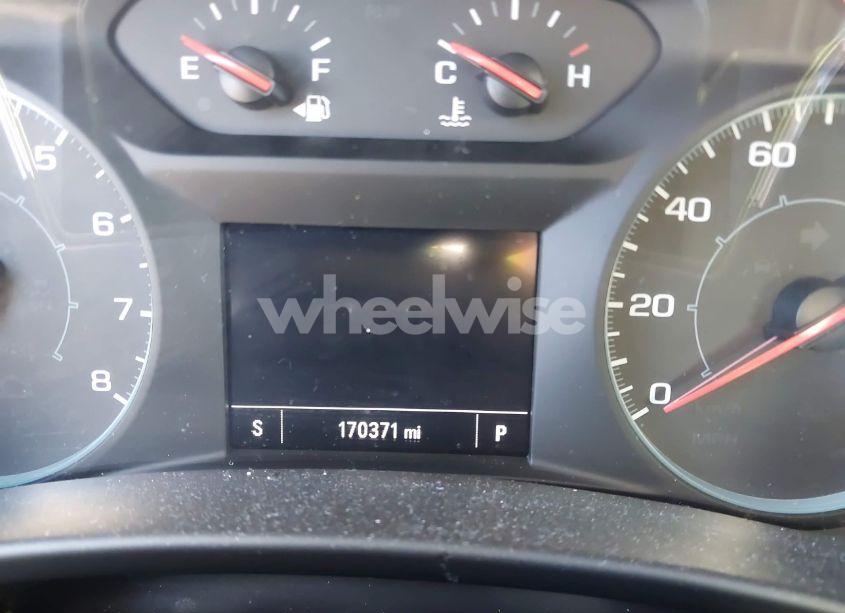 Photo 16 of 2019 Chevrolet Equinox LS (VIN 2GNAXHEV4K6215899)