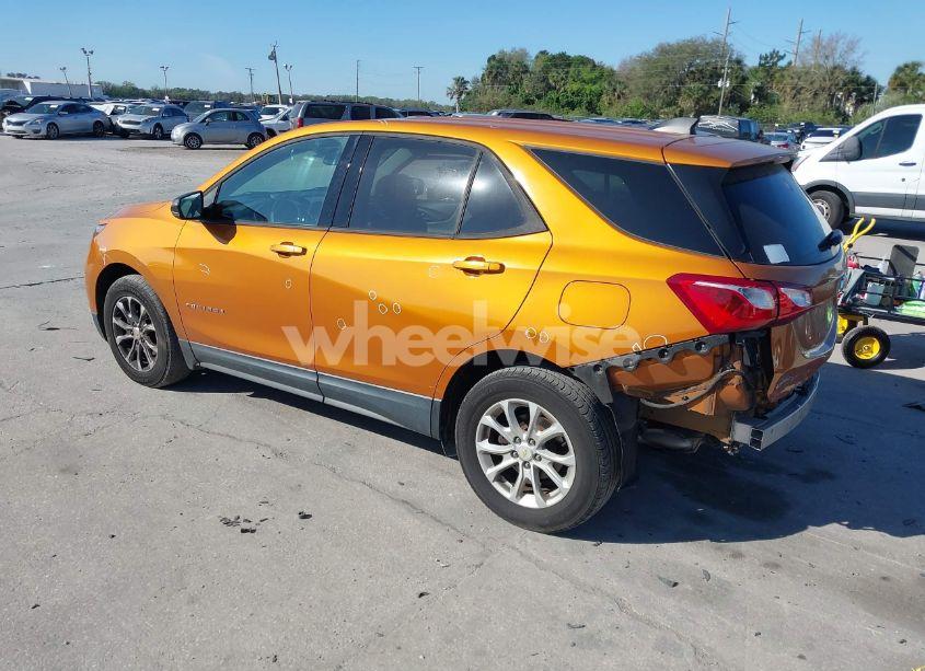 Photo 3 of 2019 Chevrolet Equinox LS (VIN 2GNAXHEV4K6215899)