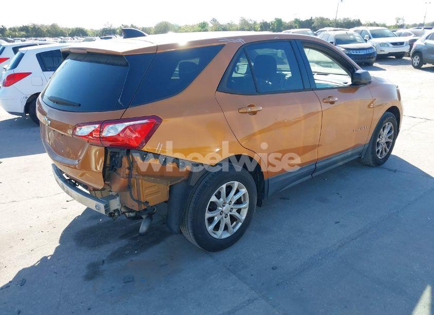 Photo 4 of 2019 Chevrolet Equinox LS (VIN 2GNAXHEV4K6215899)