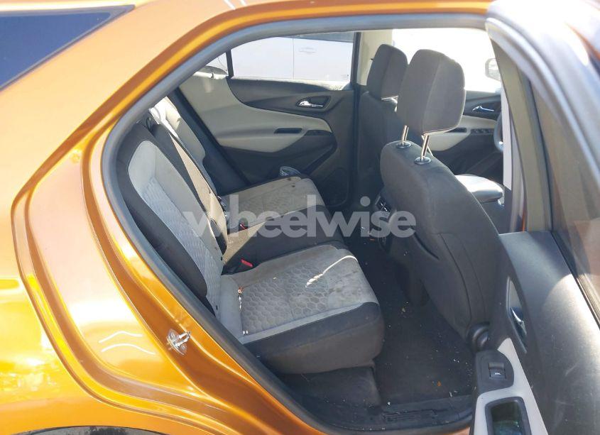 Photo 8 of 2019 Chevrolet Equinox LS (VIN 2GNAXHEV4K6215899)