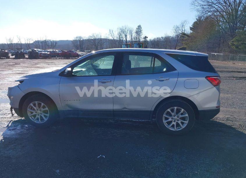 Photo 15 of 2019 Chevrolet Equinox LS (VIN 2GNAXHEV4K6233769)