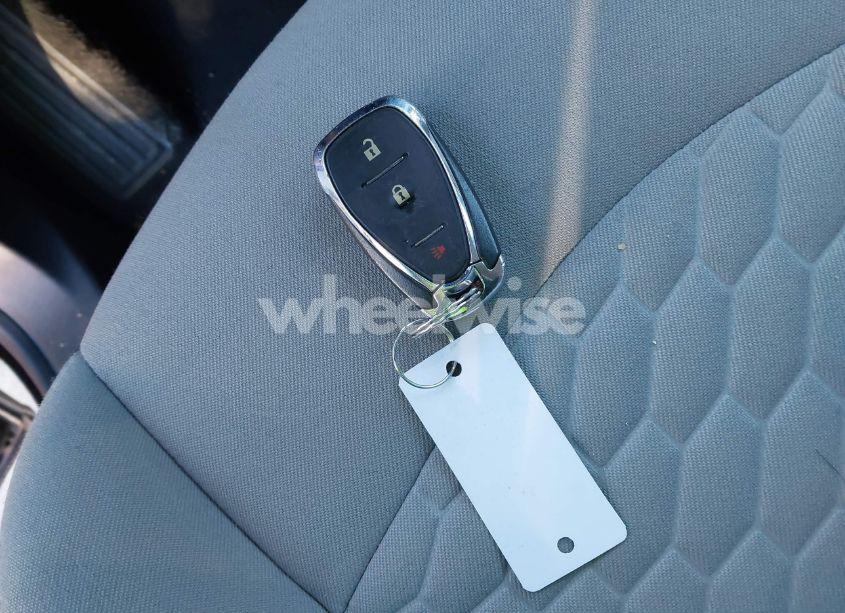 Photo 11 of 2020 Chevrolet Equinox FWD LS (VIN 2GNAXHEV4L6151980)