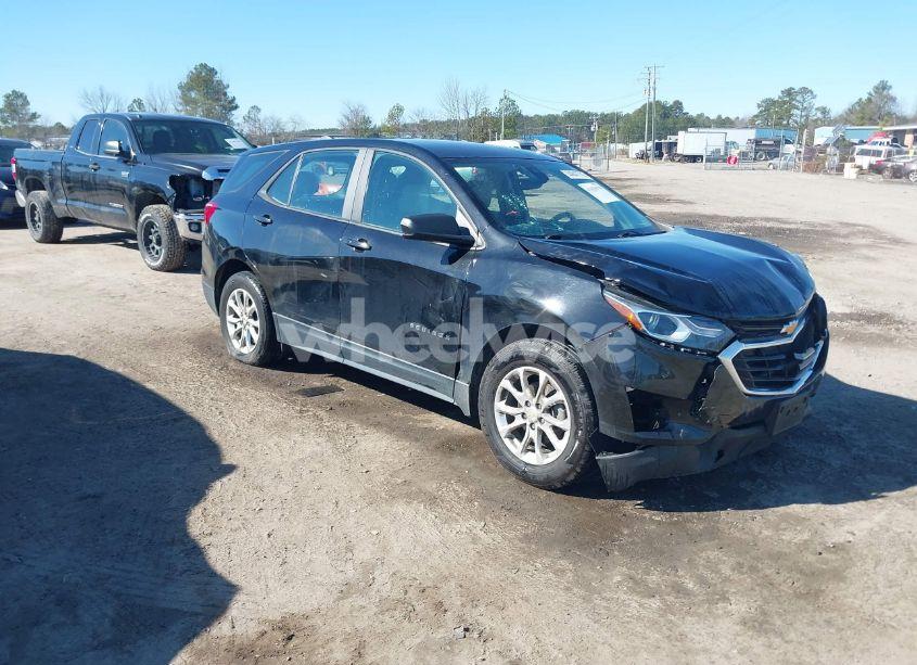 2020 Chevrolet Equinox FWD LS (VIN 2GNAXHEV4L6205911) main photo