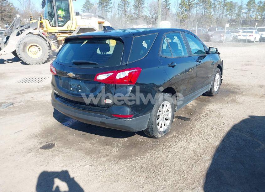 Photo 4 of 2020 Chevrolet Equinox FWD LS (VIN 2GNAXHEV4L6205911)