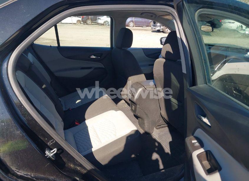 Photo 8 of 2020 Chevrolet Equinox FWD LS (VIN 2GNAXHEV4L6205911)