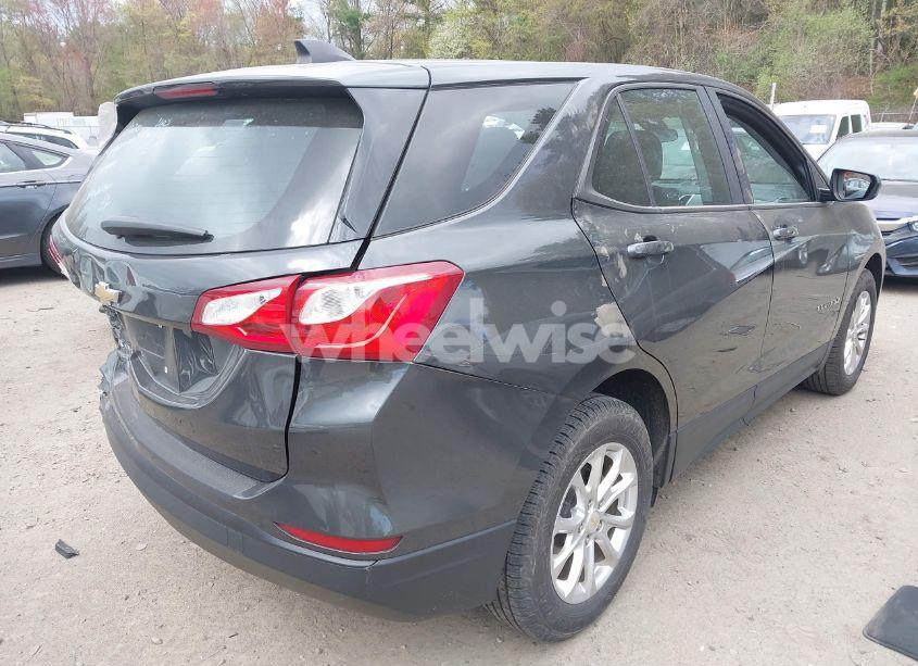 Photo 4 of 2020 Chevrolet Equinox FWD LS (VIN 2GNAXHEV4L6273674)