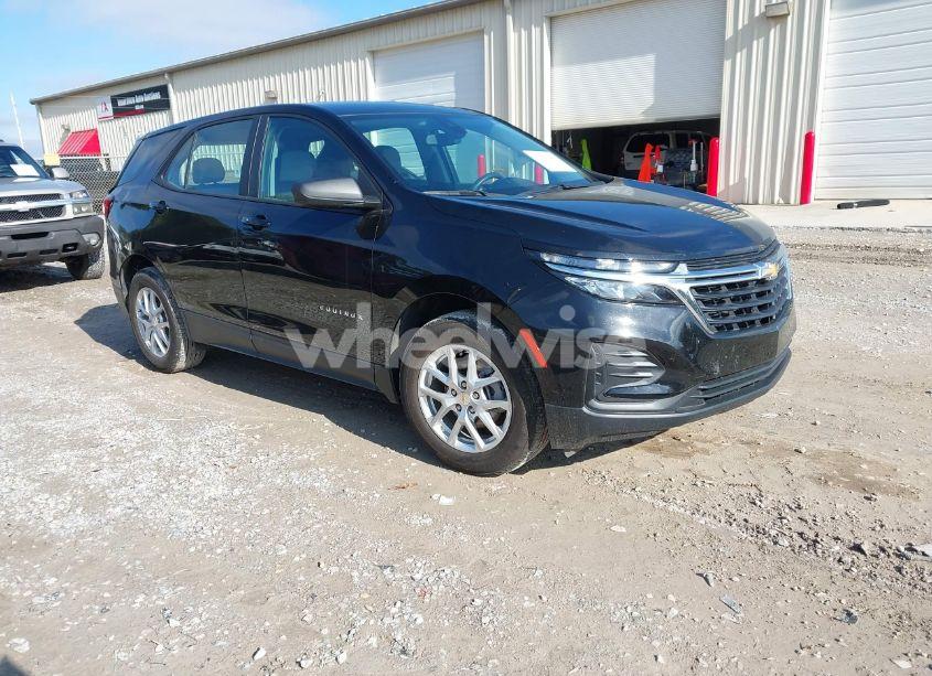 2022 Chevrolet Equinox FWD LS (VIN 2GNAXHEV4N6142831) main photo