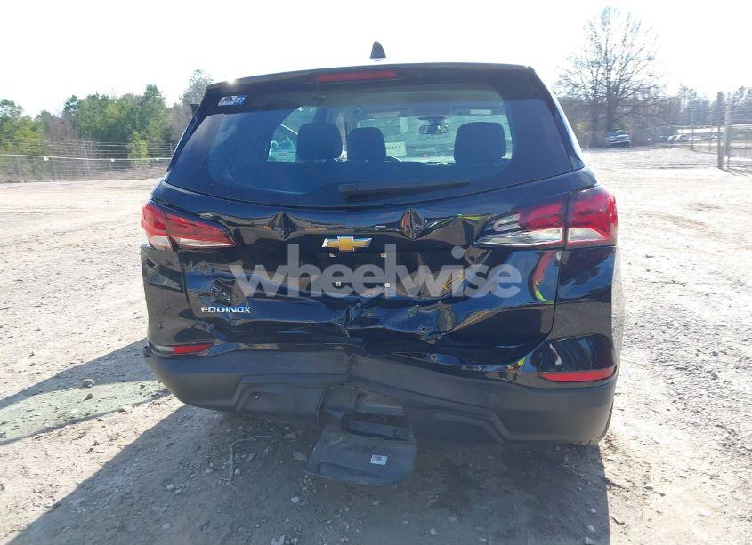 Photo 6 of 2022 Chevrolet Equinox FWD LS (VIN 2GNAXHEV4N6142831)