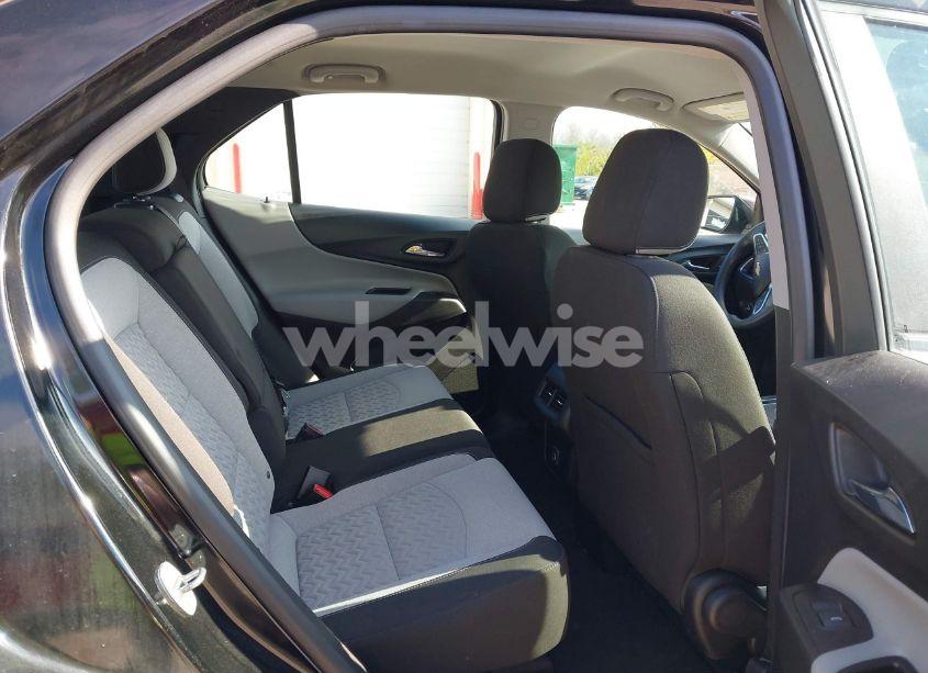 Photo 8 of 2022 Chevrolet Equinox FWD LS (VIN 2GNAXHEV4N6142831)