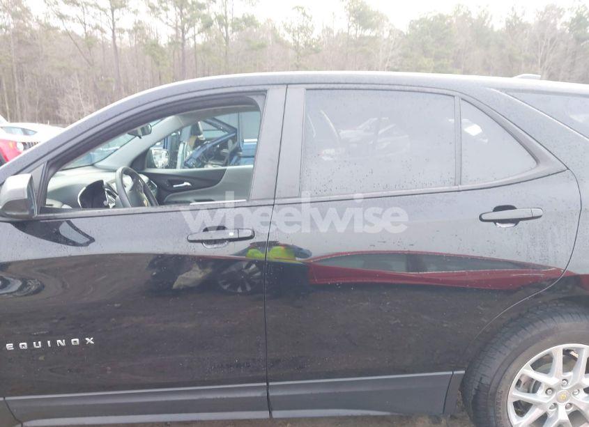 Photo 14 of 2022 Chevrolet Equinox FWD LS (VIN 2GNAXHEV4N6145860)