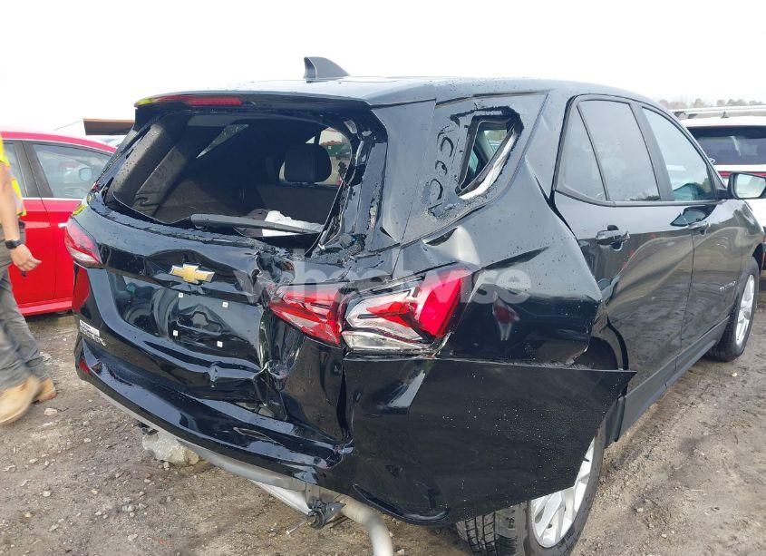 Photo 6 of 2022 Chevrolet Equinox FWD LS (VIN 2GNAXHEV4N6145860)