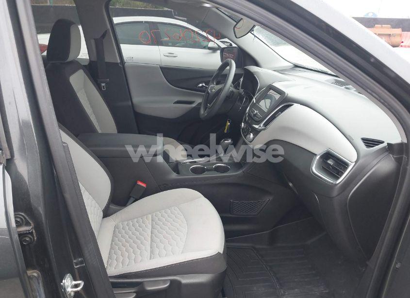 Photo 5 of 2018 Chevrolet Equinox LS (VIN 2GNAXHEV5J6119441)