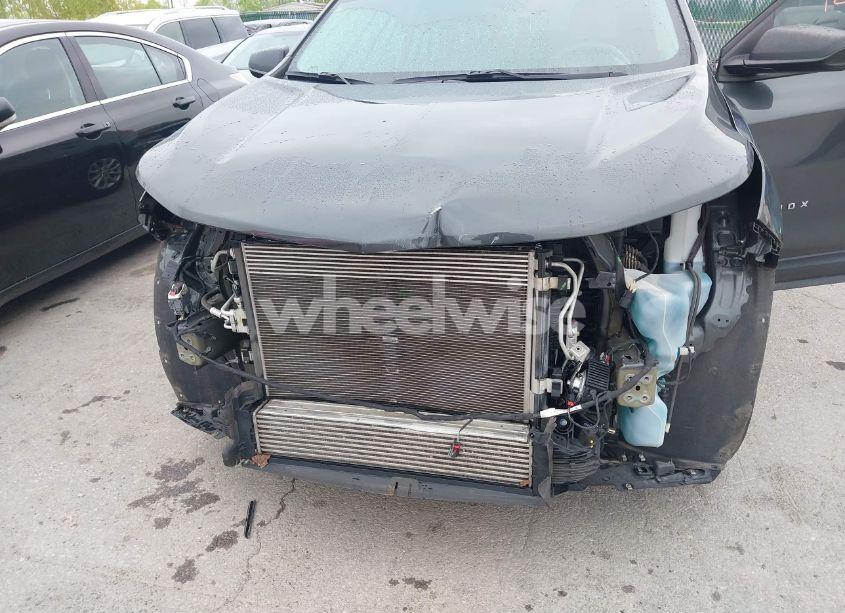 Photo 6 of 2018 Chevrolet Equinox LS (VIN 2GNAXHEV5J6119441)