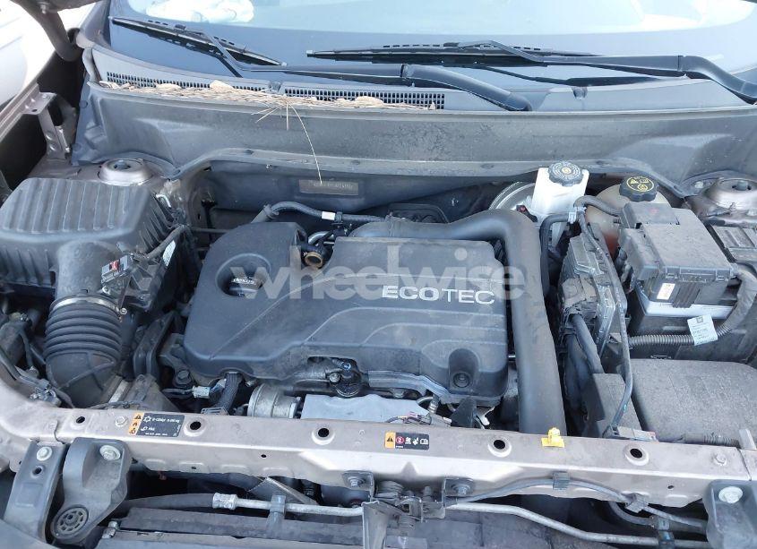 Photo 10 of 2018 Chevrolet Equinox LS (VIN 2GNAXHEV5J6226716)