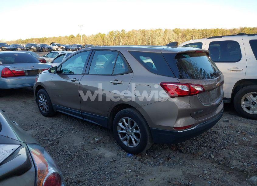 Photo 14 of 2018 Chevrolet Equinox LS (VIN 2GNAXHEV5J6226716)