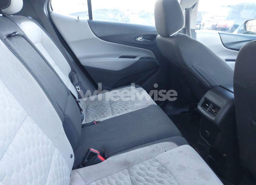 Photo 8 of 2018 Chevrolet Equinox LS (VIN 2GNAXHEV5J6226716)