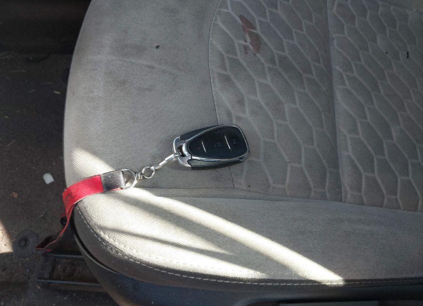 Photo 11 of 2018 Chevrolet Equinox LS (VIN 2GNAXHEV5J6244200)