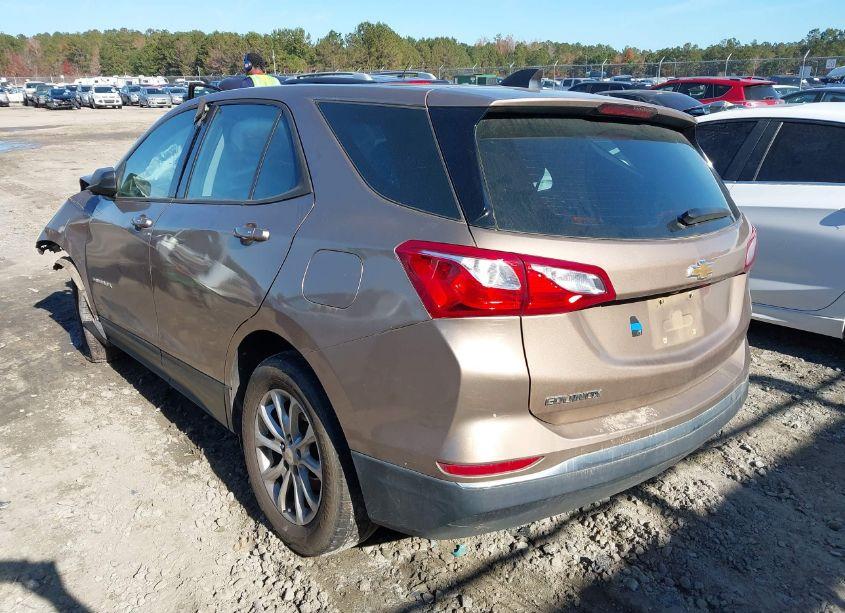 Photo 3 of 2018 Chevrolet Equinox LS (VIN 2GNAXHEV5J6244200)