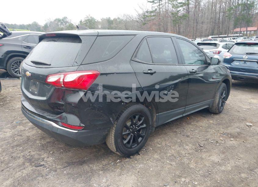 Photo 4 of 2018 Chevrolet Equinox LS (VIN 2GNAXHEV5J6268920)