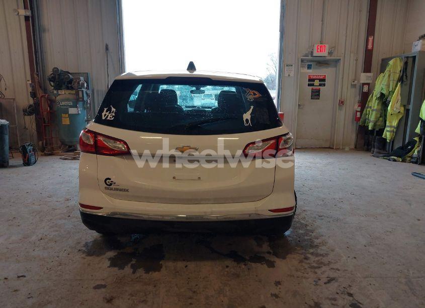 Photo 16 of 2018 Chevrolet Equinox LS (VIN 2GNAXHEV5J6276581)