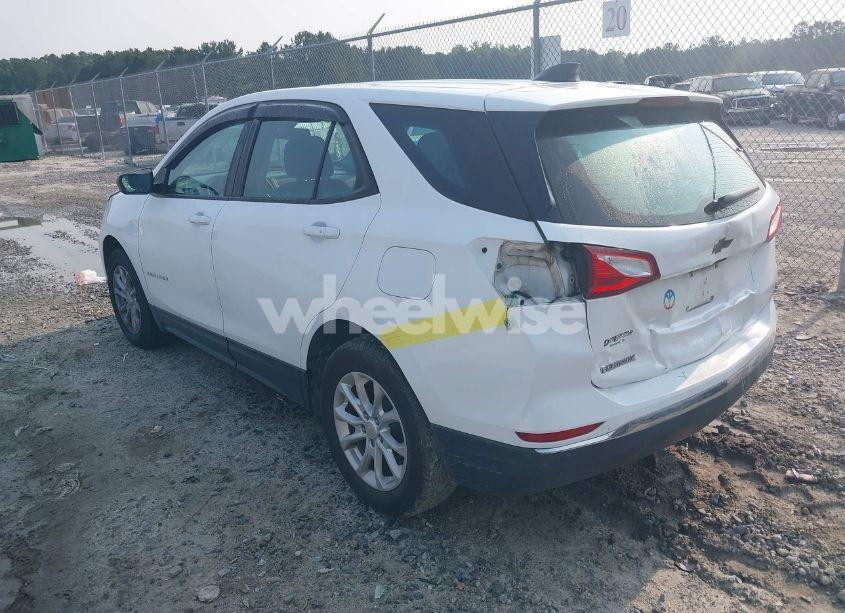 Photo 3 of 2018 Chevrolet Equinox LS (VIN 2GNAXHEV5J6324399)